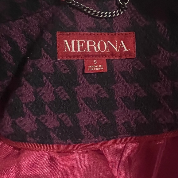 Merona | Wool Blend Coat| Houndstooth Pattern | Burgundy and Black - Picture 6 of 6